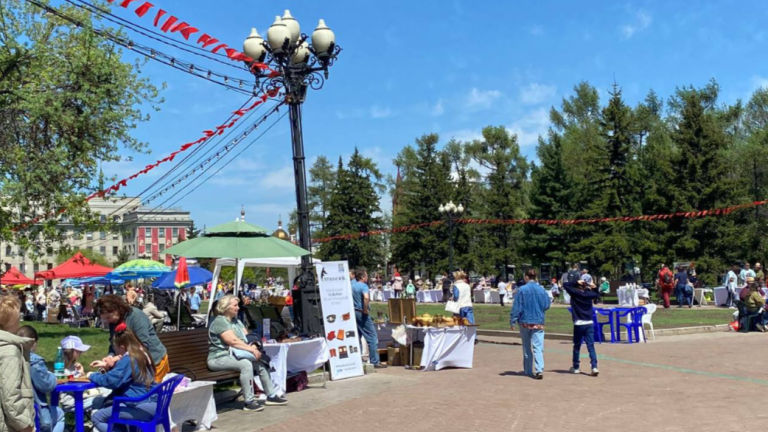 Новый сезон фестиваля «Иркутский Арбат» открыли в столице Приангарья